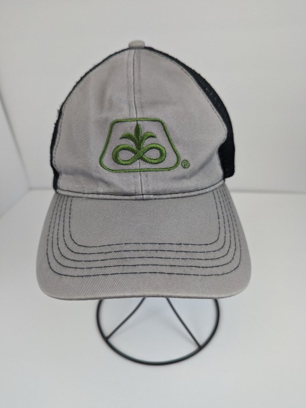 Pioneer Seed Corteva Agriscience sportmesh baseball cap hat